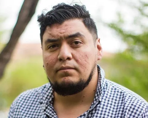 Jesús I. Valles headshot.