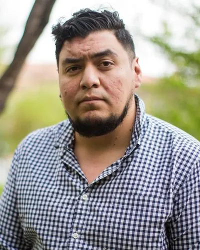 Jesús I. Valles headshot.