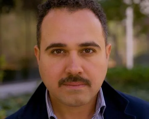 Ahmed Naji headshot.